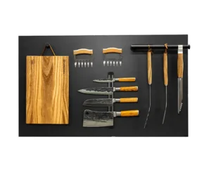 Seinapannel BBQ tööriistadega